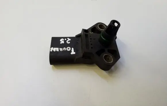 Volkswagen Touareg I Air pressure sensor 038906051C 0281002401