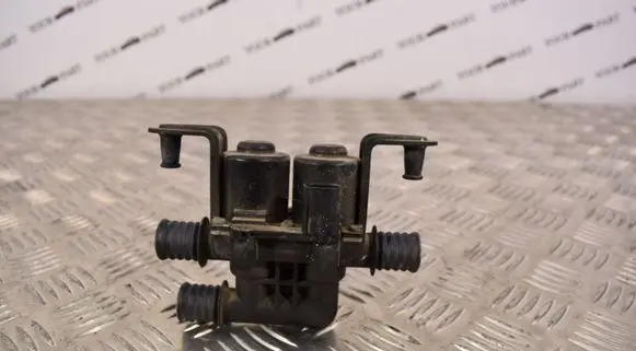 BMW 5 E60 E61 Coolant heater control valve 6931708