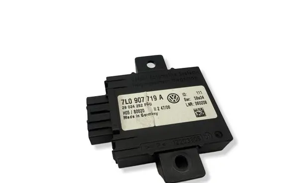 Porsche Cayenne (9PA) Alarm control unit/module 7L0907719A