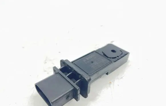 Mercedes-Benz CLS C219 Mass air flow meter A6420940148