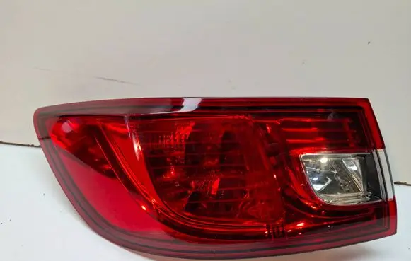 Renault Clio IV Rear/tail lights S27639435 265554091R