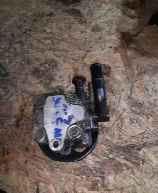 KIA Sorento Power steering pump