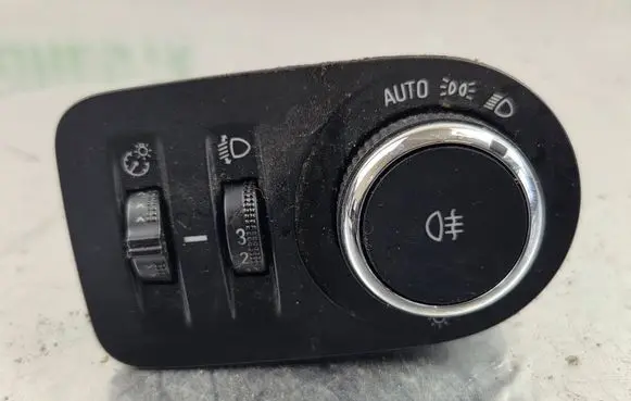Opel Combo E Light switch 39085925 17018931 0229N525W25