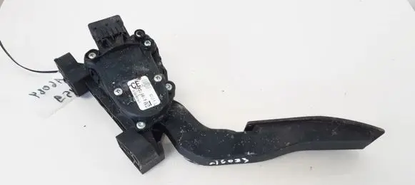 Opel Vectra C Accelerator throttle pedal 9186724ce 6pv008322-00