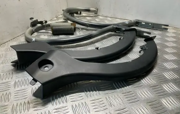 Mercedes-Benz C W204 Tailgate/trunk/boot hinge 