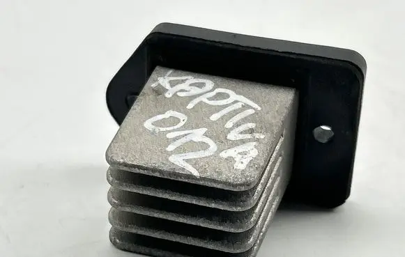 Chevrolet Captiva Heater blower motor/fan resistor