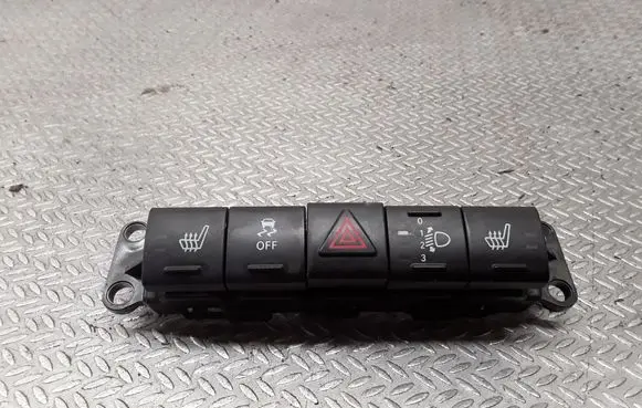 Jeep Patriot Hazard light switch P68044101AB