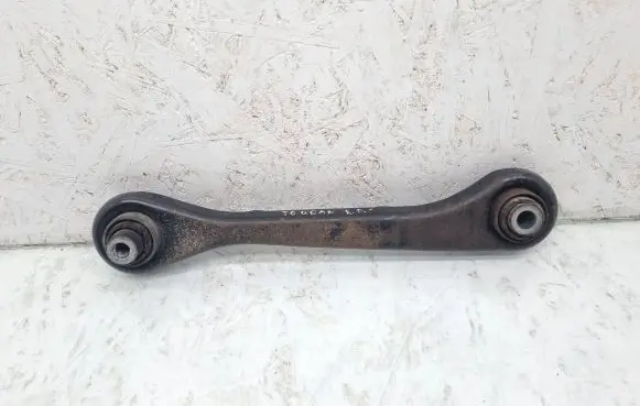Volkswagen Touran I Rear control arm