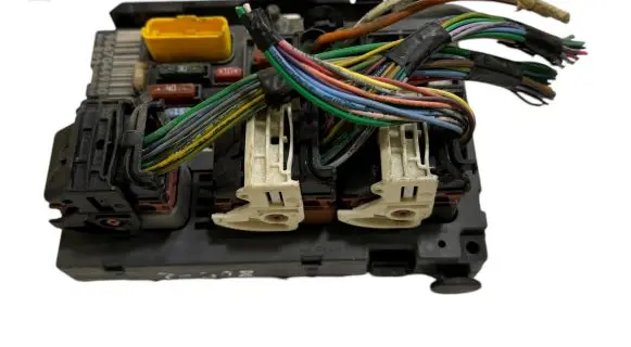 Peugeot 308 BSM Control unit 9667044980