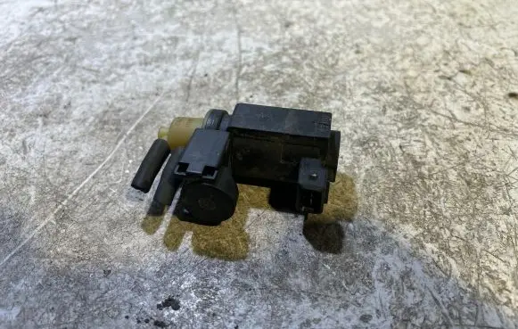 KIA Ceed Vacuum valve 351202A900 70027202 14T080