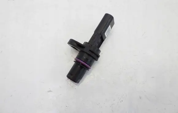 Audi Q3 F3 Camshaft position sensor 04L907601C