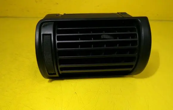 Audi A4 S4 B5 8D Dashboard side air vent grill/cover trim 8D1820902B