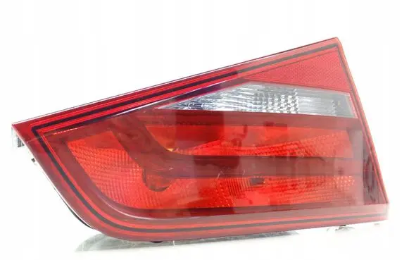 Audi A3 S3 8V Tailgate rear/tail lights 8V4945093