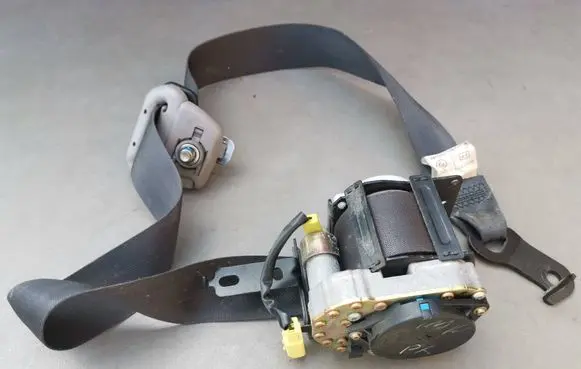 Subaru Impreza II Front seatbelt TS12 0707AMA