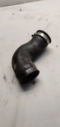 Audi A4 S4 B7 8E 8H Intercooler hose/pipe 8e0145837G