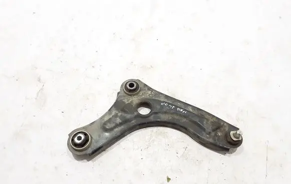 Dacia Sandero III Front lower control arm/wishbone 545008653R