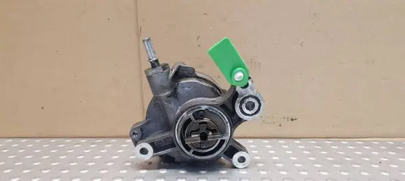 Ford Mondeo MK IV Vacuum pump D165-1B 2009S