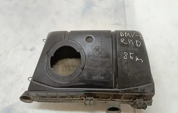 BMW 3 E30 Air filter box 13712240097 4622130969