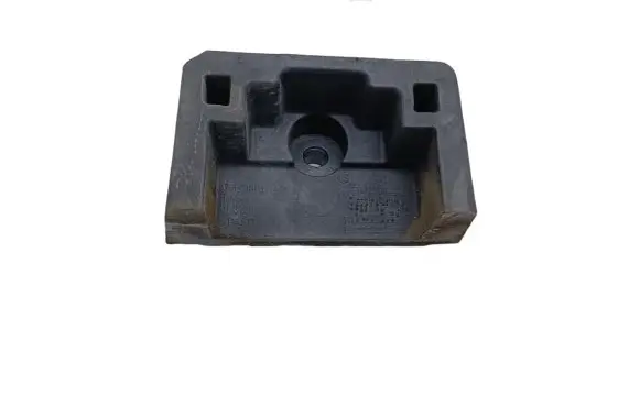 Volkswagen Touareg II Jacking socket point 7L8804123
