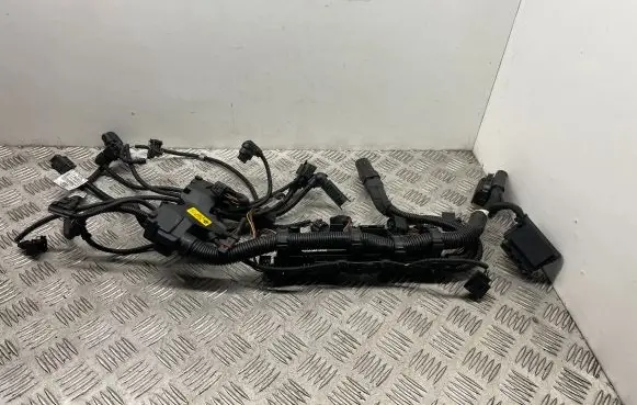 BMW M5 Engine installation wiring loom 7843332 7843326