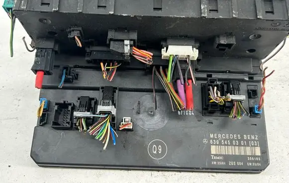 Mercedes-Benz Vito Viano W639 SAM control unit 6395450301 356165