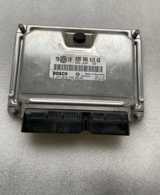 Volkswagen PASSAT B5.5 Engine control unit/module 038906019GS 0281010940