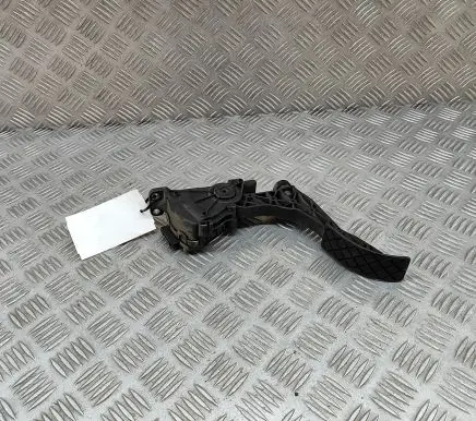 Volkswagen Amarok Accelerator throttle pedal 6Q1723503P