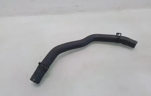 Toyota Auris 150 Engine coolant pipe/hose