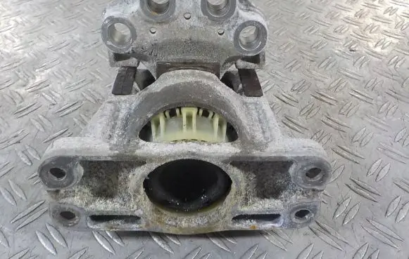 Ford Transit Custom Engine mount bracket GK216F012CC 11082021