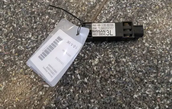 Nissan Almera Tino Airbag deployment crash/impact sensor 0285002008