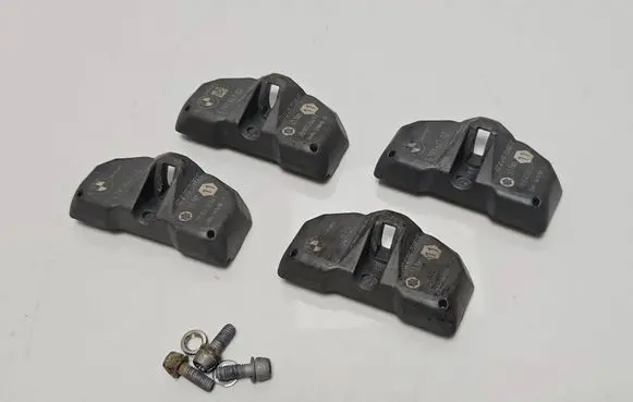 BMW X5 E70 Tire pressure sensor 6781847 3702ATSSRE4TC