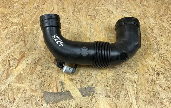 Jeep Renegade Air intake duct part 68377764AA