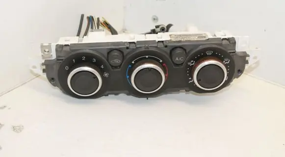 Ford Focus Climate control unit 7M5T19980AA