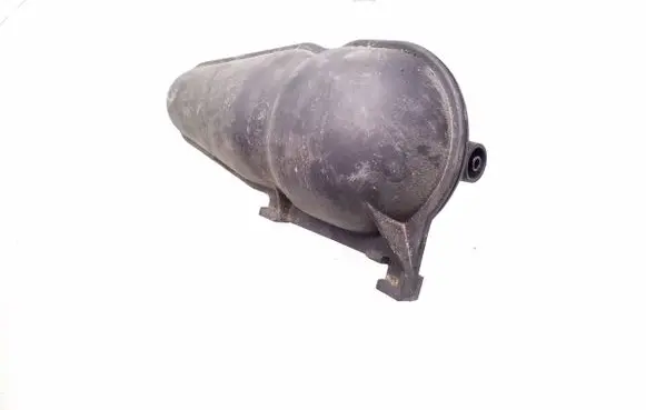 Vacuum air tank