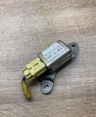 Subaru Forester SG Airbag deployment crash/impact sensor 98235SA050 1879001501