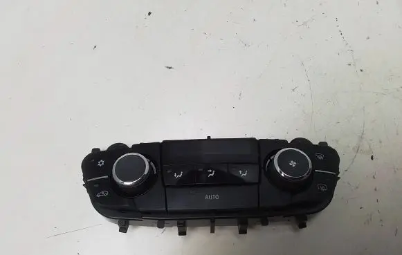 Opel Insignia A Climate control unit 13273095