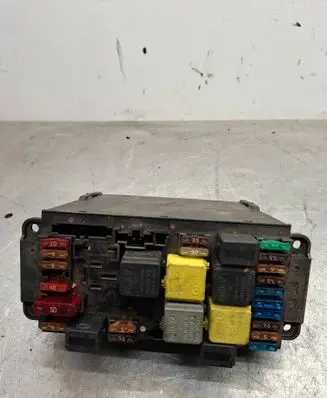 Mercedes-Benz C W203 Fuse module 2035451001 5DK00797350