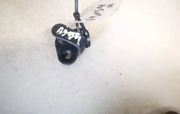 Citroen Xsara Picasso Front door lock loop/hook striker 