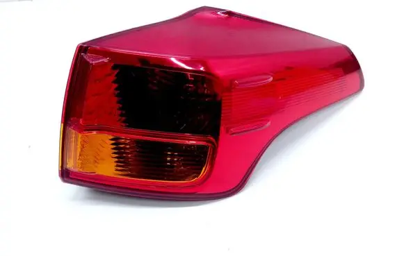 Toyota RAV 4 (XA40) Rear/tail lights 