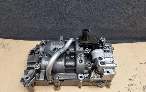 Audi A4 S4 B8 8K Oil pump 03L103537 03L115105D 03L115169A