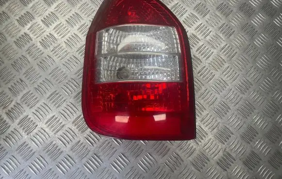 Opel Zafira A Rear/tail lights 11A114B