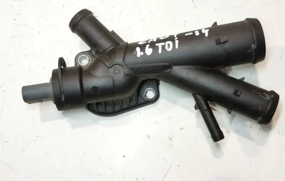 Volkswagen Caddy Engine coolant pipe/hose 03L121131AA