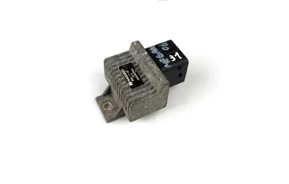 Glow plug pre-heat relay