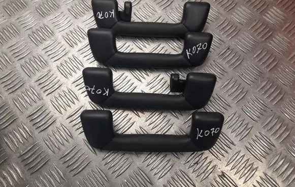 Lexus UX Rear interior roof grab handle 070