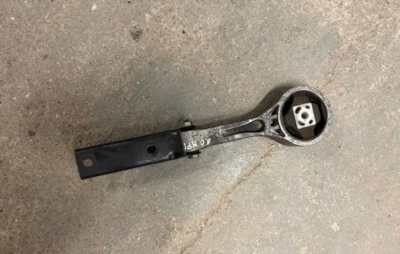 Seat Ibiza IV (6J,6P) Gearbox mount 6C0199851
