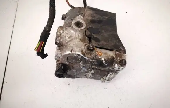 Mercedes-Benz C W202 ABS Pump 0265200043
