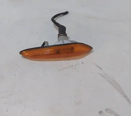 BMW 3 E46 Front fender indicator light 4166r