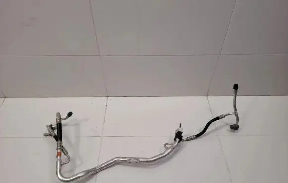 Ford Kuga II Air conditioning (A/C) pipe/hose GV61-19E881-PF