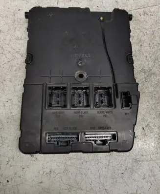 Renault Scenic II - Grand scenic II Comfort/convenience module 8200351187