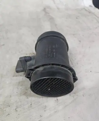 Audi A6 S6 C5 4B Mass air flow meter 059906461B 0281002403